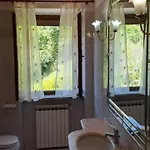 Il Castellare Con Alpaca